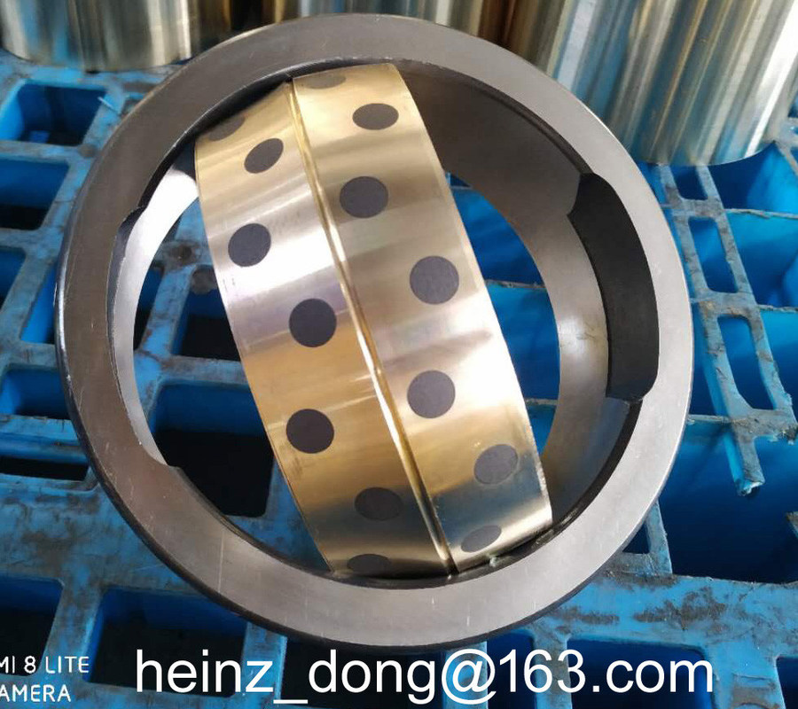 selflubrication articulated spherical plain bearing with graphite plugs